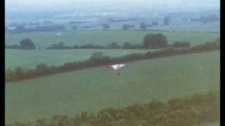 1974.06 Vigo Village Kent England  Hang Gliding- don liddard