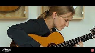 Jule Malischke plays Medusa by Thomas Fellow on a 2016 Jost von Huene