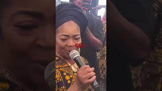 Queen Salawa Abeni performing at the burial reception for Kunle Afolayan’s mum