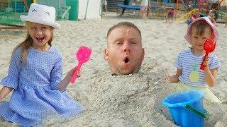 Margo and Nastya - funny story with dad for children