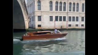 You Won’t Believe What We Discovered Under the Rialto Bridge in Venice!