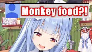 Pekora actually feeds Jill monkey food