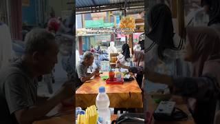 LIHATLAH PASANGAN KAKEK NENEK INI MASIH BAHAGIA SEMOGA PASANGAN KITA KELAK BEGITU  #pasangan #kdm