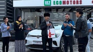 TEZ ECO MOTORS O'g'illari otalariga ID 4 pro  sovg'a qilishdi