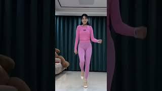 青青神农舞娘陈静新泰金金金杜丹云雨梦饺子林丽敏陈静梦露梦姬广场舞 #dance #beautiful #duet