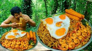 @arsprimitivecooking Yellow Noodle Eggs-Shrimp Seafood n Hotdog Eating So Delicious In Jungle