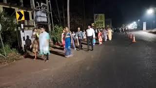 Goan Reporter: Huge Crowd of Devotees Walking along Cortalim Road at Walking Pilgrimage to Sancoale