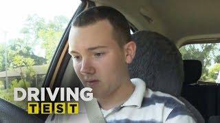 Self-proclaimed 'great driver' forgets how to start a car | Driving Test Australia