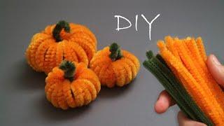 SO SIMPLE Pipe Cleaners Pumpkin Halloween DIY