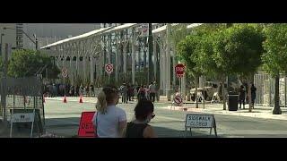 Protesters start to arrive at Las Vegas City Hall