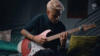 Manuel Gardner Fernandes performs 'Rain' | Ibanez AZ