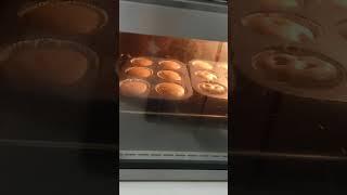 Baking banana and peanut butter cupcakes #cake #shortvideo