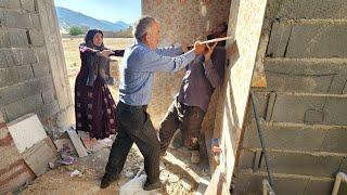 Umm al-Banin and Nemat are under siege! The engineer intends to take over the house!