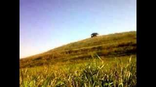 Toyota Previa 4x4 climbing hill in 4low