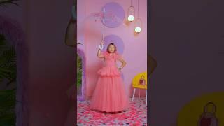 Alice and her new princess dress like a Barbie #shorts #barbie #alice