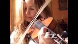 Cover of "Despacito" played by @lubellagauna with Violin