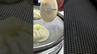 城市漫游第33站→开封。 逛清明上河园，品尝四味菜与灌汤包，一座可以深度游览的城市。开封美食 开封旅游 暑假嗨玩计划