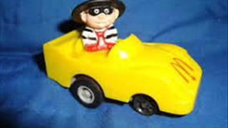 Hamburglar Boy Gets Detained by Cops for eating burger in his car