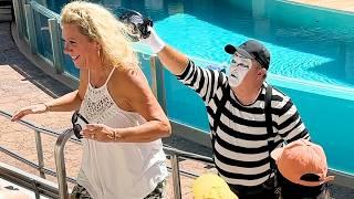 Tom The HILARIOUS SeaWorld Mime | Tom the Mime