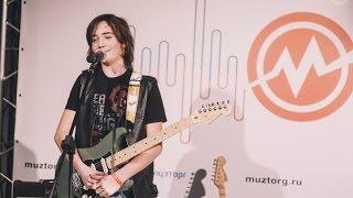 В.Черноклинов-на Презентации новой флагманской серии гитар Fender American Professional в «Музторге»