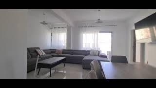 3 Bed Fully Renovated Top Floor Apartment