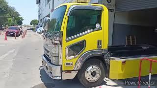 Isuzu Elf - I found a Transformer robot car on the street! beepcars