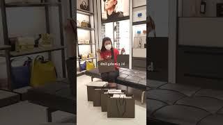 Charles & Keith COUNTER TOUR ‍️ yuk jalan2 ke store ck di mall.. sapa tau ada koleksi yg nyantol!