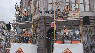 Full Beat Builders street show at Universal Studios Florida