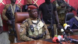 Burkina Faso's new leader meets with government officials | Africanews