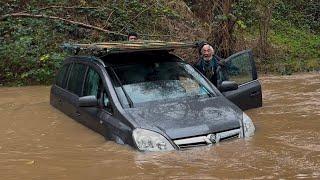 Another Floater!! || Storm Darragh Flooded Vehicle Fails || Vehicles vs Floods Compilation || #180