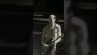 Red Hot Chili Peppers - Me And My Friends #redhotchilipeppers #meandmyfriends #arikmarshall #live