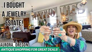 GETTING GREAT DEALS IN AN ANTIQUE STORE | Small Town Picking | Thrift With Me | Thrifting For Resale