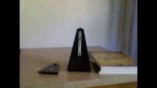 Use a Wittner Metronome