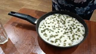 Простой и очень вкусный пирог с тыквой на сковороде 