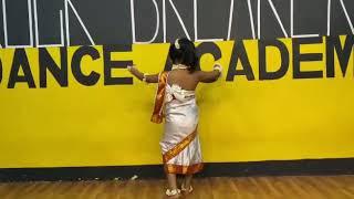 Little Shakunthala Lithu Dance For Priyathama-Kavirathna Kalidasa Songs