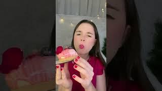 TASTING RASPBERRY AND PISTACHIO JAM