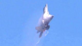 F22 Raptor Defies Gravity - Amazing Maneuvers