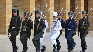 CHANGING OF THE GUARD: ATATURK'S TOMB, ANKARA, TURKEY