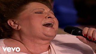 Bill & Gloria Gaither - There Is a Fountain [Live] ft. Vestal Goodman