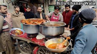 Unbelievable Story of Billu Chanay Wala Lahore Pakistan | How to Make Chanay | Street Food