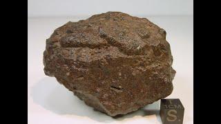 500 Lunar meteorite