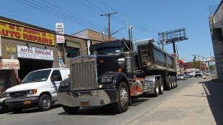 Extremely Loud Kenworth W900 Jake Brake