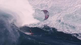 Patri Kitesurfing JAWS!! (Peahi)