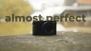 An almost perfect compact camera with a catch