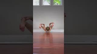 How Women Stretch and Split on Instagram - 342 - marens_om - Maren contortion