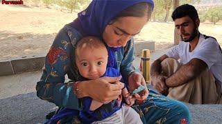 The nomadic life of Parvaneh and Yousef with their only child in the heart of the mountains