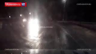 ЧП-САРАТОВ. В АТКАРСКЕ ВОДИТЕЛЬ СБИЛ ИНСПЕКТОРА ДПС И СКРЫЛСЯ С МЕСТА