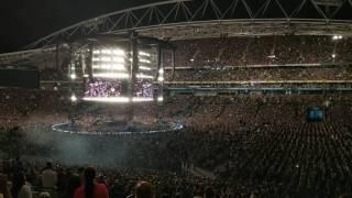 100'000 Adele Fans Sing 'Someone Like You'