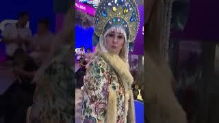 На ВДНХ #царица #remix #muz #цимбалы #music #музыкантыкрыма #народники #костюм #кокошник #юмор