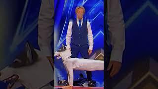 Hombre se convierte en perro en Got Talent #shots